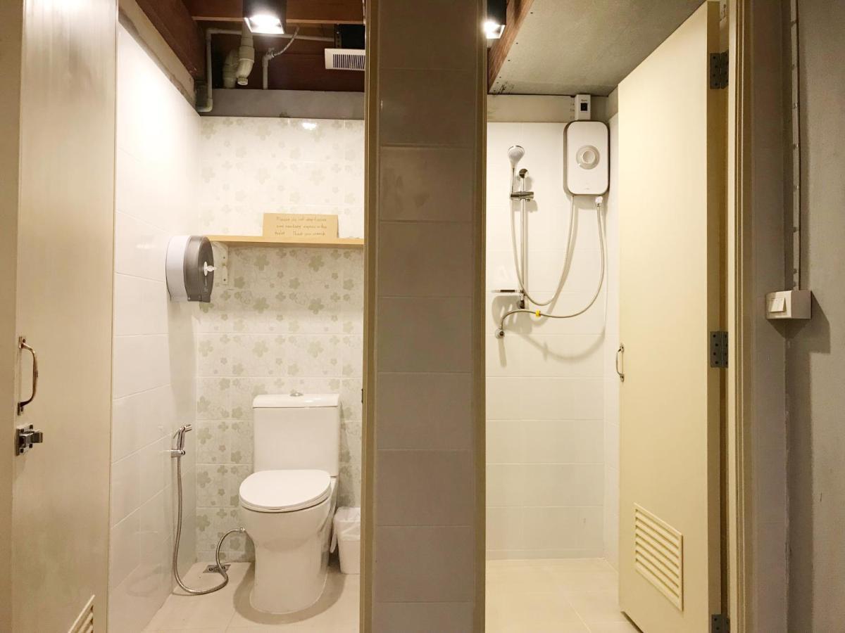 Boundary Hostel And Cafe Сураттхани Экстерьер фото